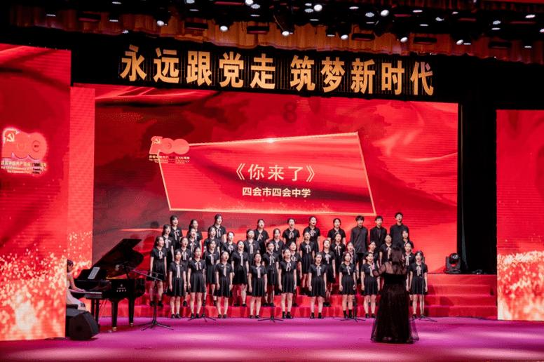 名记辟谣扬科维奇还没有下岗 但他执教国足成绩 实锤比李铁还差